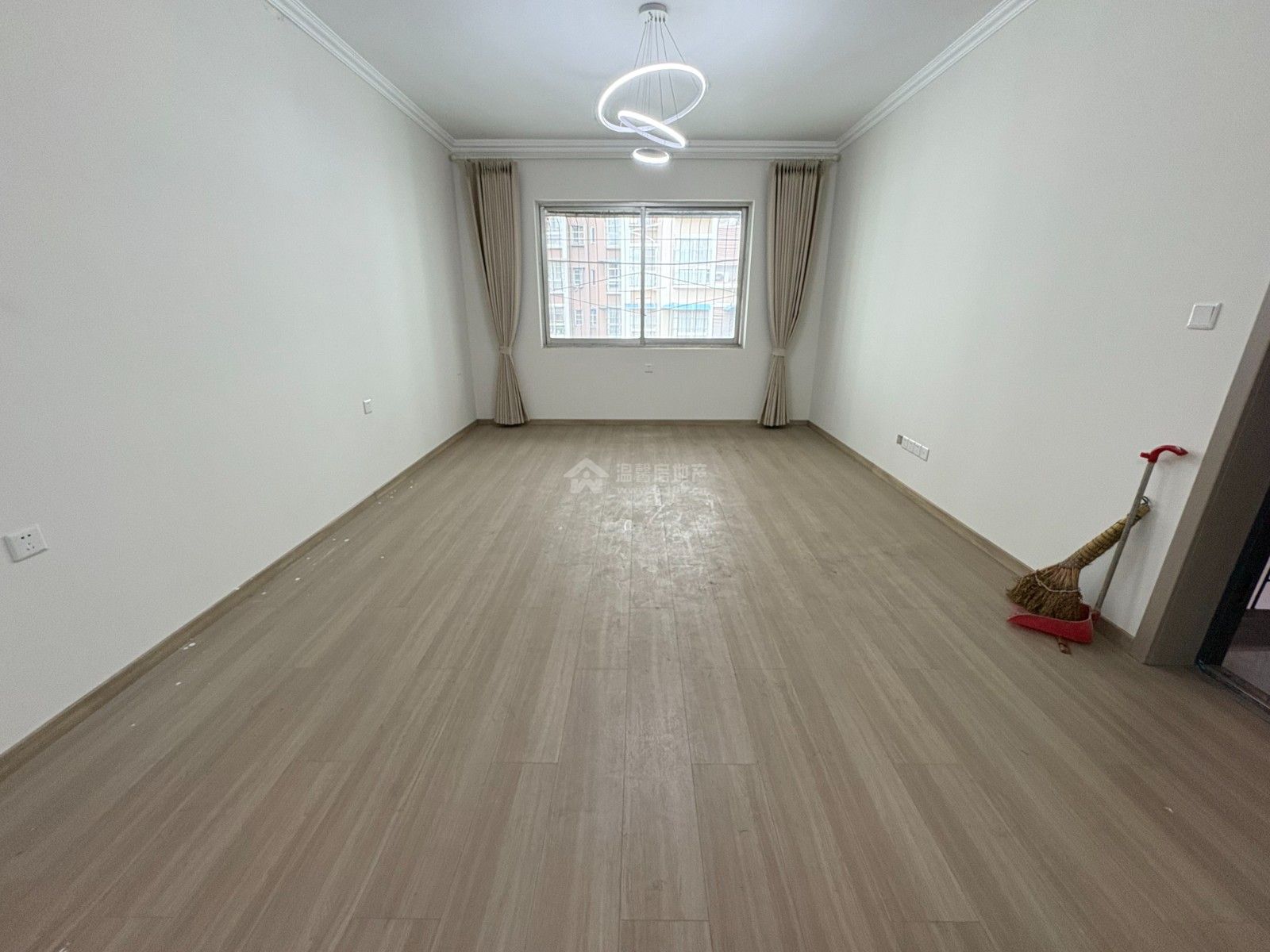 M-13572二手房图片