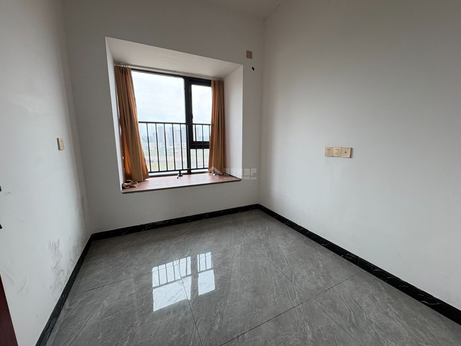 M-44242二手房图片