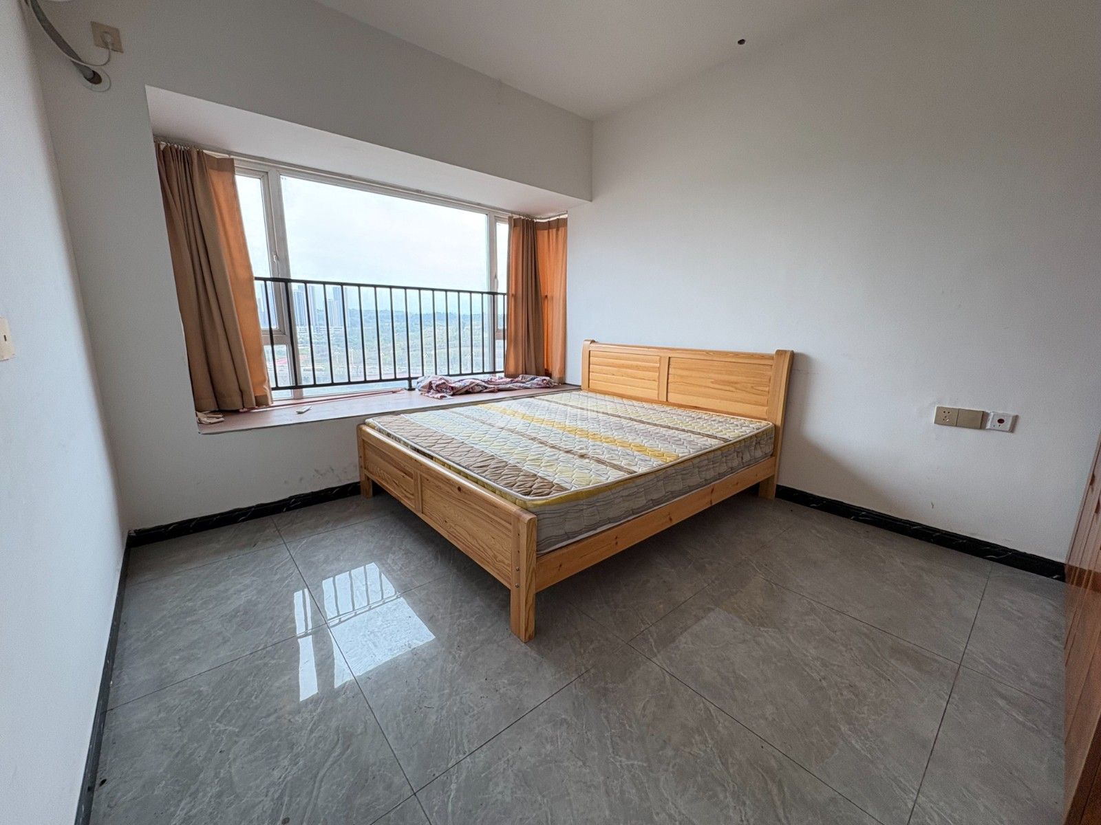 M-44242二手房图片