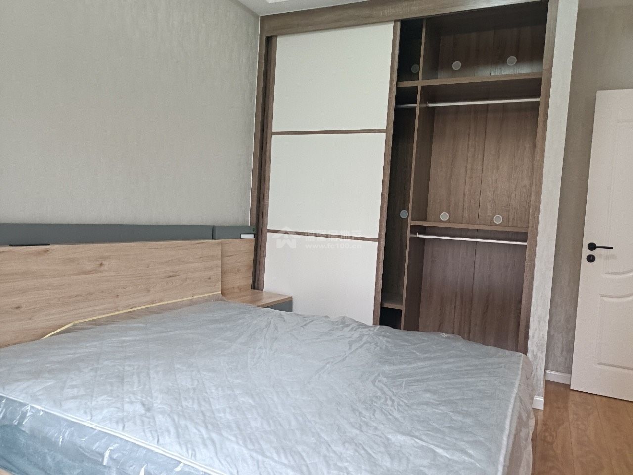 Z-27127二手房图片