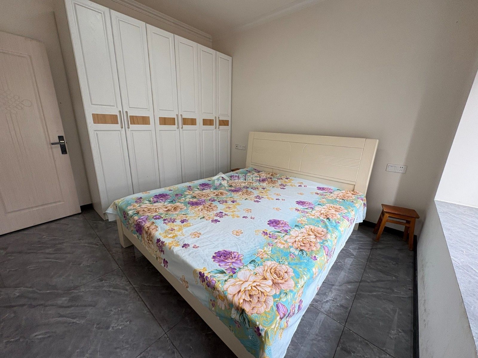 Z-42232二手房图片