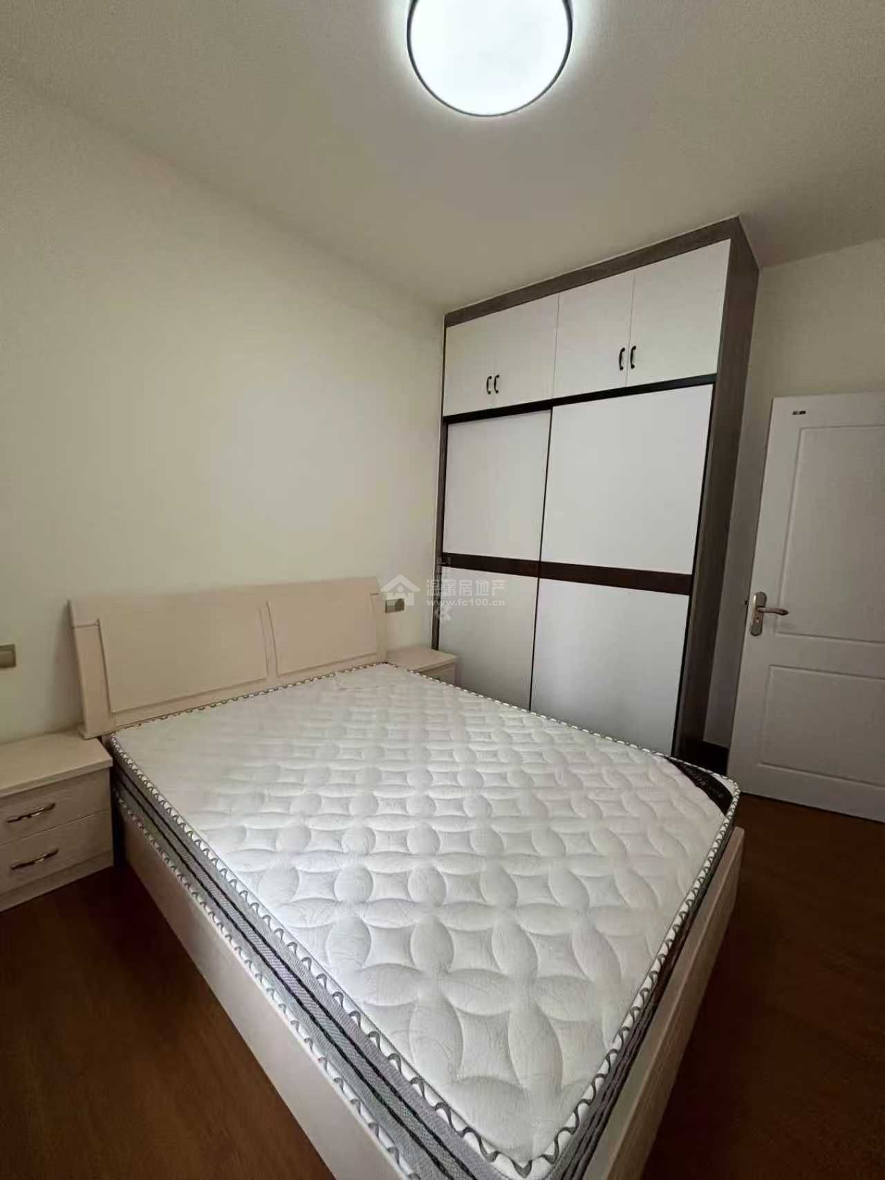 Z-42700二手房图片