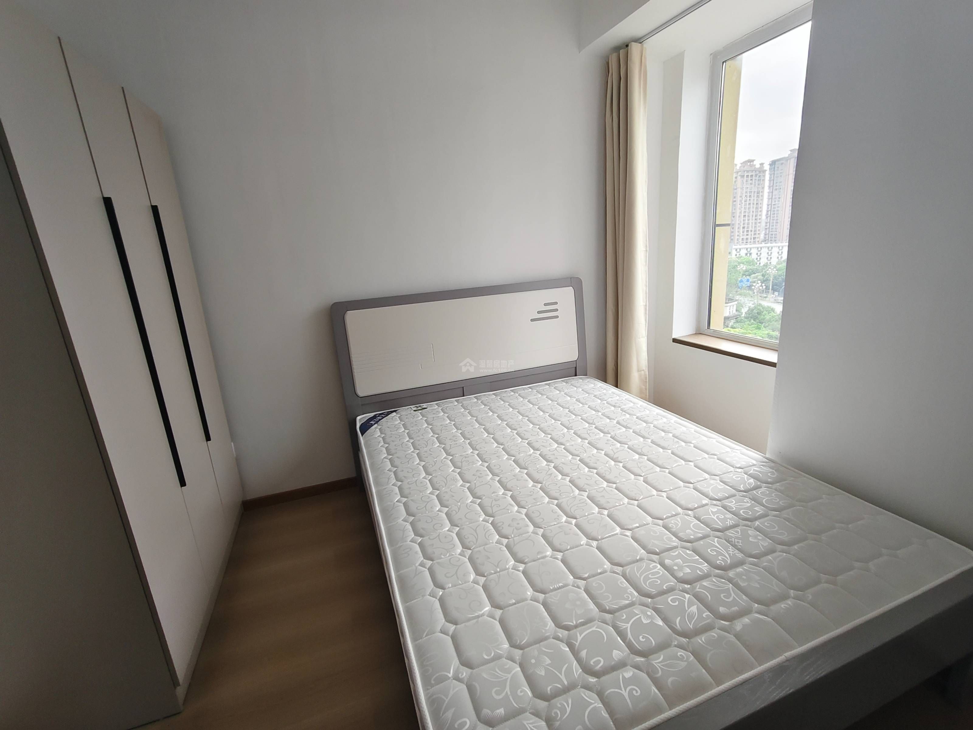 Z-45690二手房图片